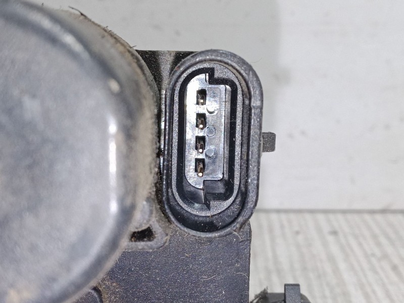 Recambio de cerradura puerta trasera izquierda para fiat bravo i (182_) 1.6 16v (182.ab) referencia OEM IAM   