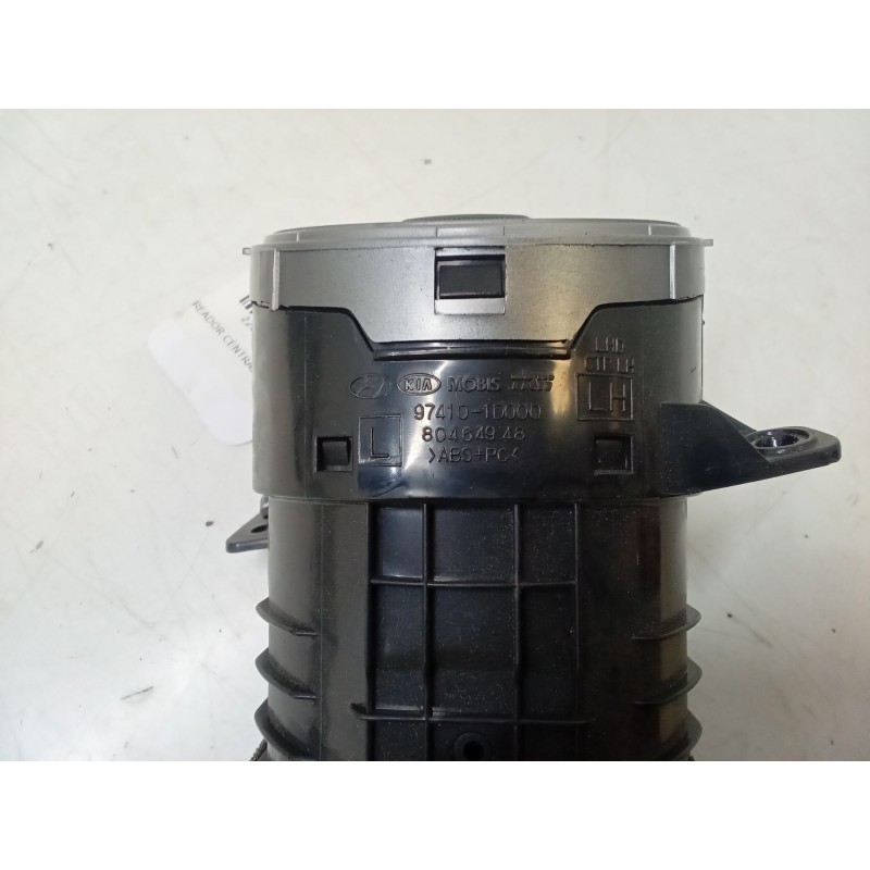 Recambio de aireador central izquierdo para kia carens iii monospace (un) 2.0 crdi 140 referencia OEM IAM   