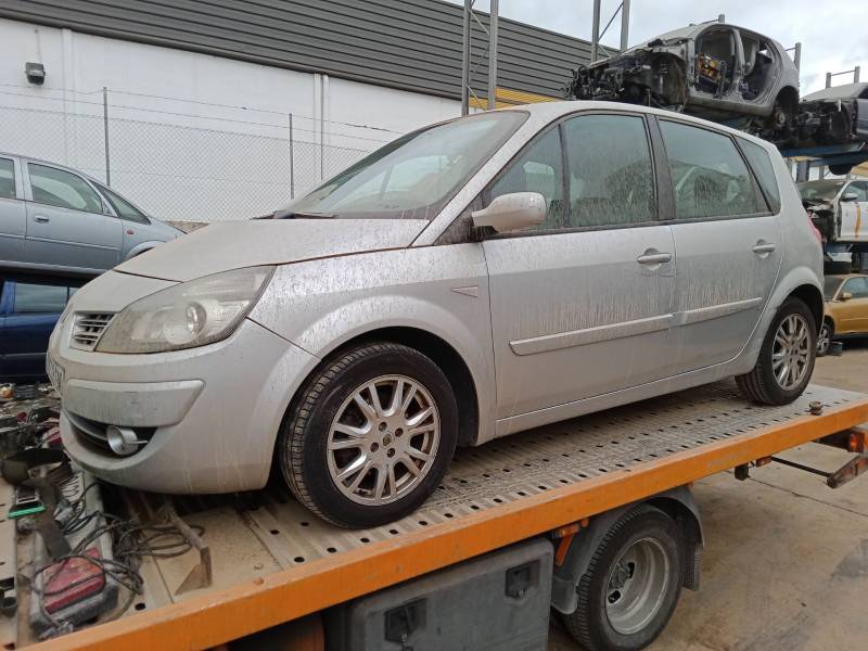 RENAULT SCÉNIC II (JM0/1_)