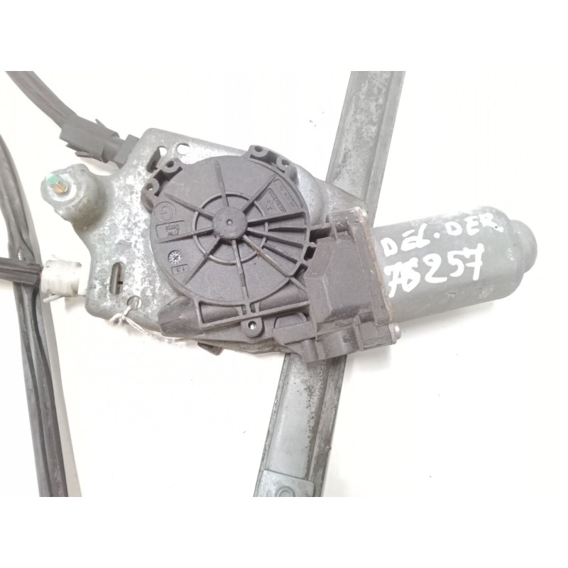 Recambio de elevalunas electrico delantero derecho para renault laguna ii (bg0/1_) 1.9 dci (bg1a, bg1v) referencia OEM IAM   