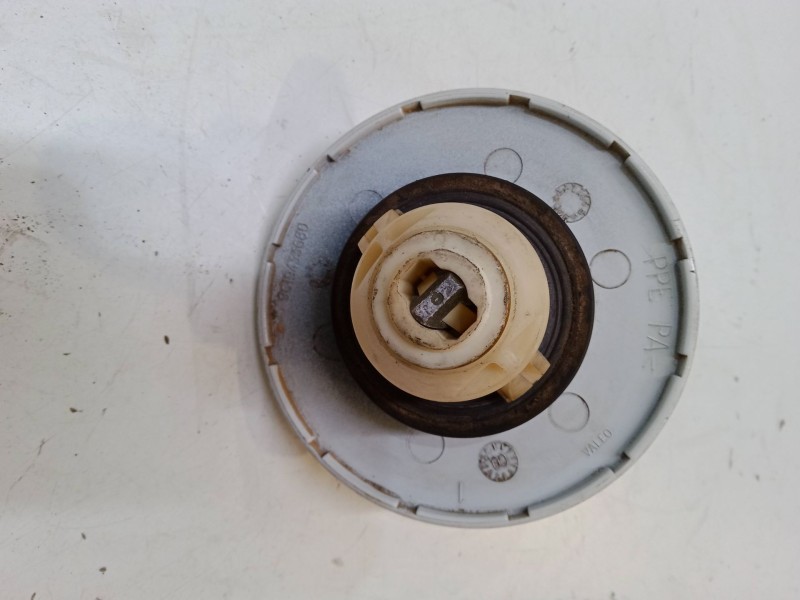 Recambio de tapon combustible para peugeot 106 ii (1a_, 1c_) 1.1 i referencia OEM IAM   