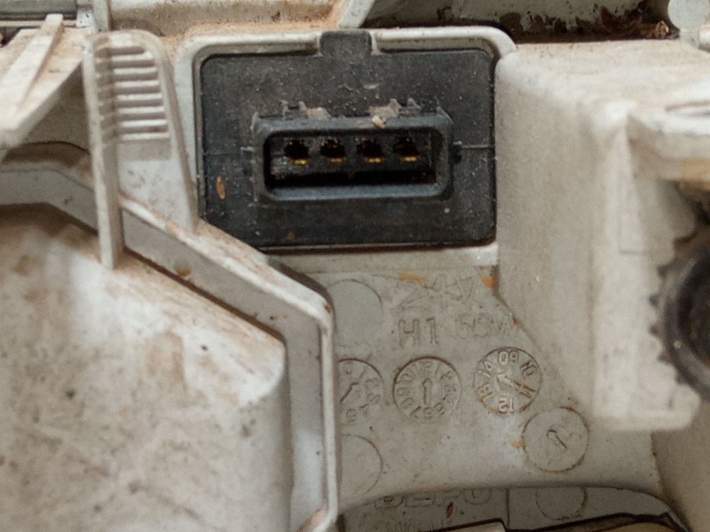 Recambio de faro derecho para alfa romeo 145 (930_) 1.9 jtd (930.a4b) referencia OEM IAM   