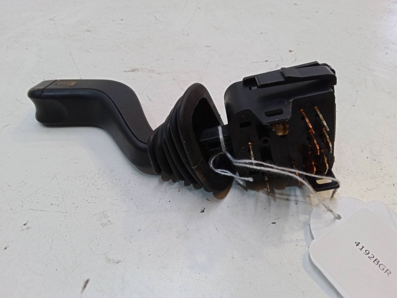 Recambio de mando luces para opel zafira a monospace (t98) 2.0 dti 16v (f75) referencia OEM IAM   
