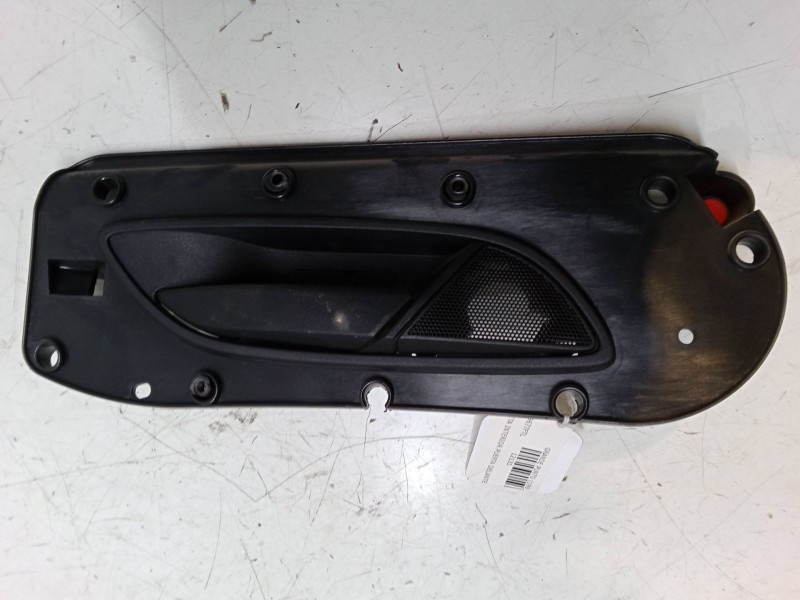 Recambio de maneta interior puerta delantera izquierda para fiat grande punto (199_) 1.2 referencia OEM IAM   