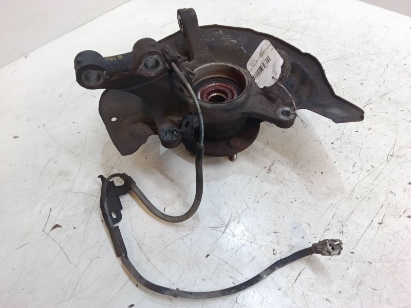 Recambio de mangueta delantera derecha para lexus rx (_u3_) 300 (mcu35_) referencia OEM IAM   