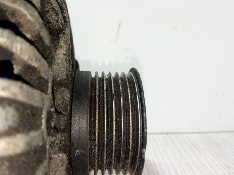 Recambio de alternador para peugeot 206 hatchback (2a/c) 1.4 hdi eco 70 referencia OEM IAM TG15C022522  