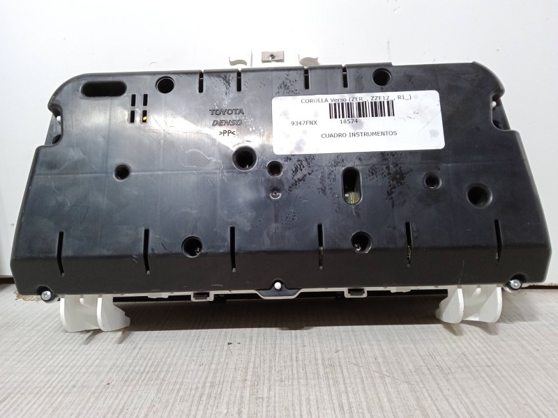 Recambio de cuadro instrumentos para toyota corolla verso (zer_, zze12_, r1_) 1.8 (znr11_) referencia OEM IAM M483800-0F040 MB25