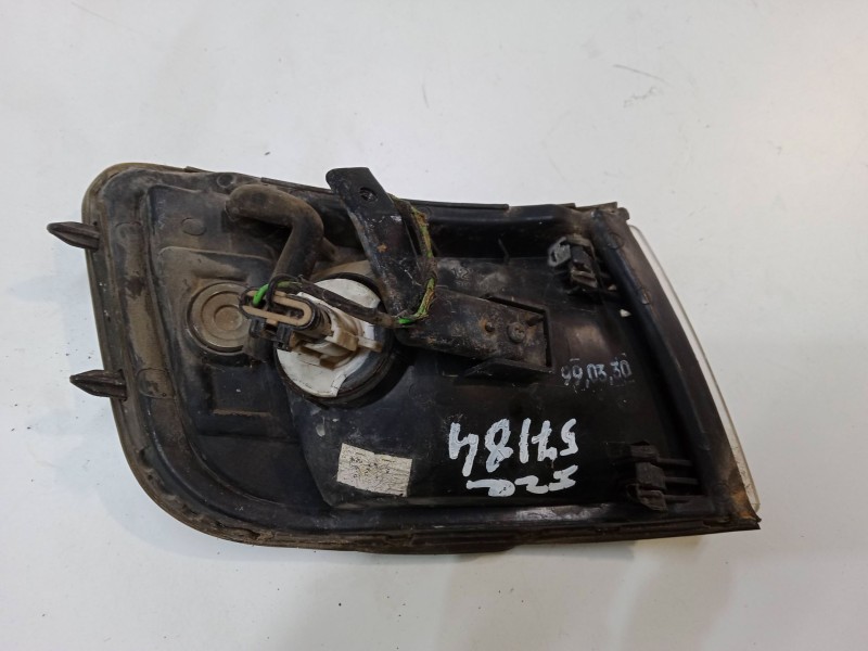 Recambio de intermitente delantero izquierdo para hyundai santamo 2.0 16v referencia OEM IAM   