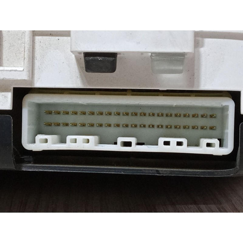 Recambio de cuadro instrumentos para toyota corolla verso (zer_, zze12_, r1_) 1.8 (znr11_) referencia OEM IAM M483800-0F040 MB25