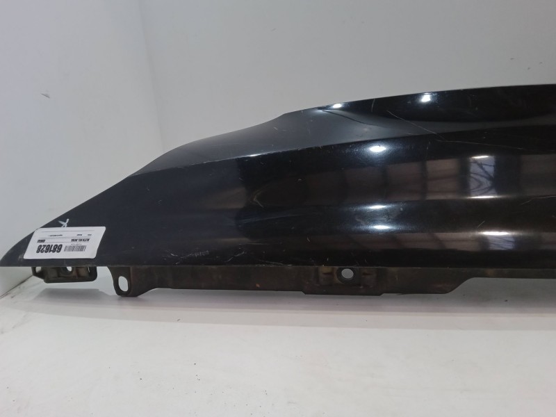 Recambio de aleta delantera derecha para renault laguna ii (bg0/1_) 1.9 dci (bg0e) referencia OEM IAM   