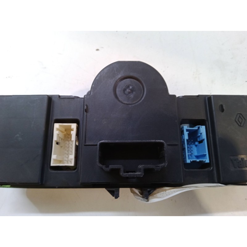 Recambio de mando climatizador para renault clio iii (br0/1, cr0/1) 1.4 16v referencia OEM IAM   