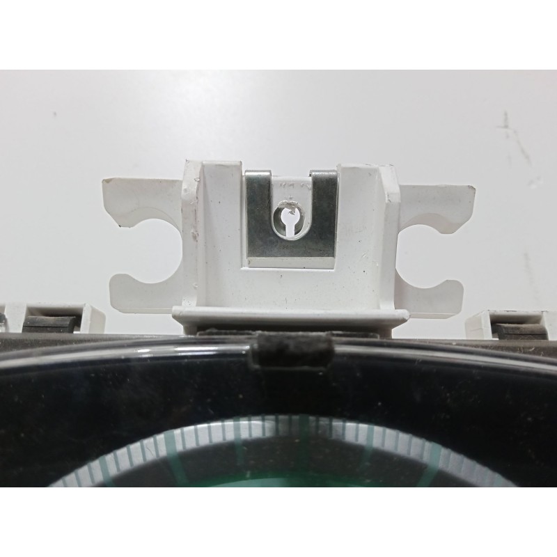 Recambio de cuadro instrumentos para toyota corolla verso (zer_, zze12_, r1_) 1.8 (znr11_) referencia OEM IAM M483800-0F040 MB25