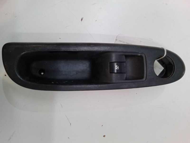 Recambio de mando elevalunas delantero derecho para renault clio ii (bb_, cb_) 1.2 (bb0a, bb0f, bb10, bb1k, bb28, bb2d, bb2h, cb