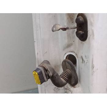 PUERTA DELANTERA DERECHA 