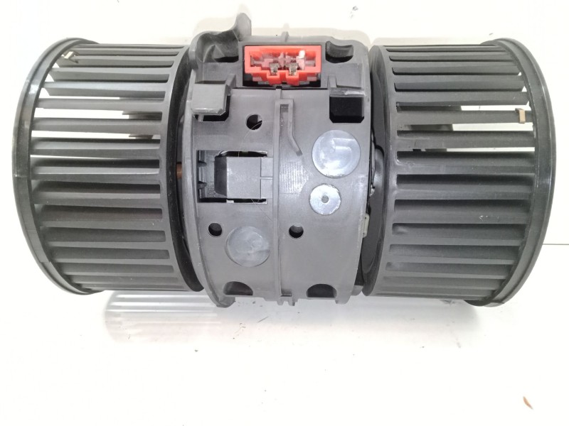 Recambio de motor calefaccion para renault megane iii hatchback (bz0/1_, b3_) 1.6 16v (bz0h) referencia OEM IAM   