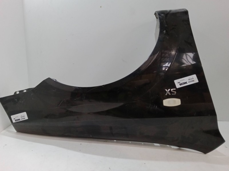 Recambio de aleta delantera derecha para chevrolet nubira sedán 2.0 d referencia OEM IAM   