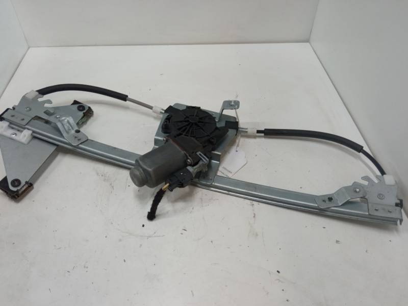 ELEVALUNAS ELECTRICO DELANTERO DERECHO 