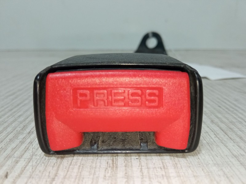 Recambio de anclaje cinturon trasero central para peugeot 306 hatchback (7a, 7c, n3, n5) 1.6 referencia OEM IAM   