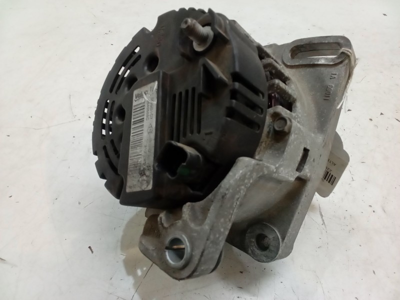 Recambio de alternador para dacia sandero 1.2 16v referencia OEM IAM 8200660044B  2543553C