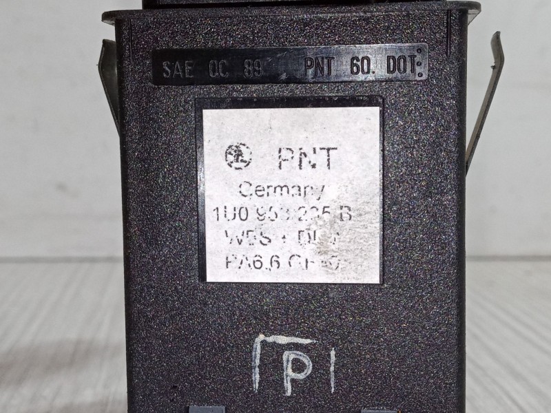 Recambio de warning para skoda octavia i (1u2) 1.8 t referencia OEM IAM 1U0953235  