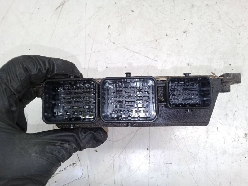 Recambio de centralita motor uce para citroën c1 ii (pa_, ps_) 1.2 vti 82 referencia OEM IAM 89661YV020  SW9691806980