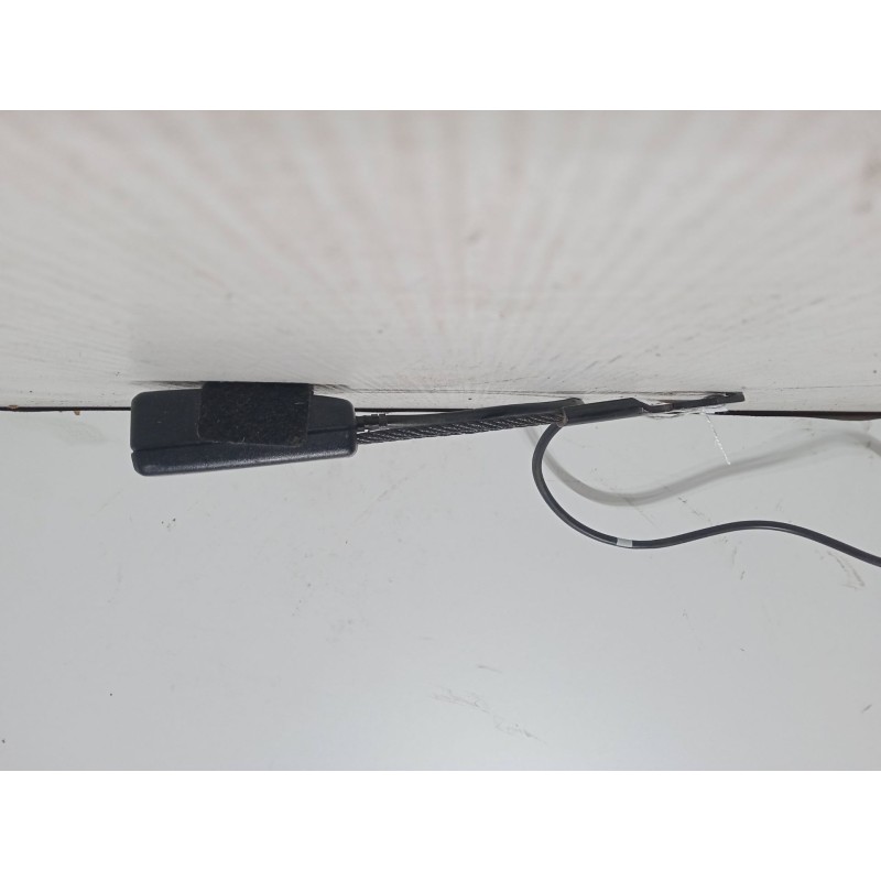 Recambio de anclaje cinturon delantero izquierdo para mercedes-benz clase b sports tourer (w245) b 180 cdi (245.207) referencia 
