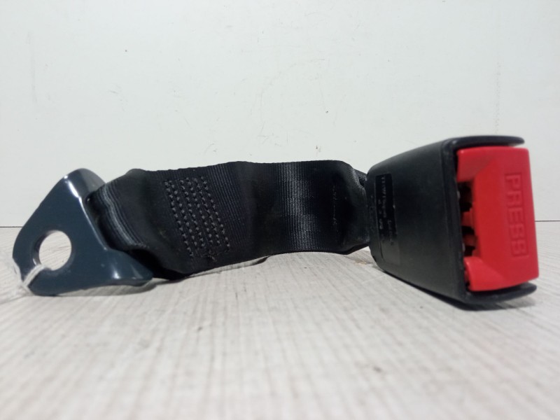 Recambio de anclaje cinturon trasero izquierdo para peugeot 306 hatchback (7a, 7c, n3, n5) 1.6 referencia OEM IAM   