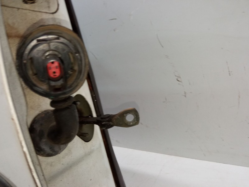 Recambio de puerta delantera derecha para ford fiesta furgoneta/monovolumen (j5_, j3_) 1.8 d referencia OEM IAM   