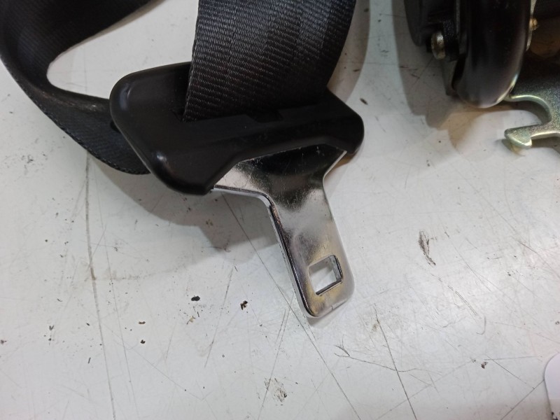 Recambio de cinturon seguridad delantero izquierdo para renault megane iii hatchback (bz0/1_, b3_) 1.6 16v (bz0h) referencia OEM