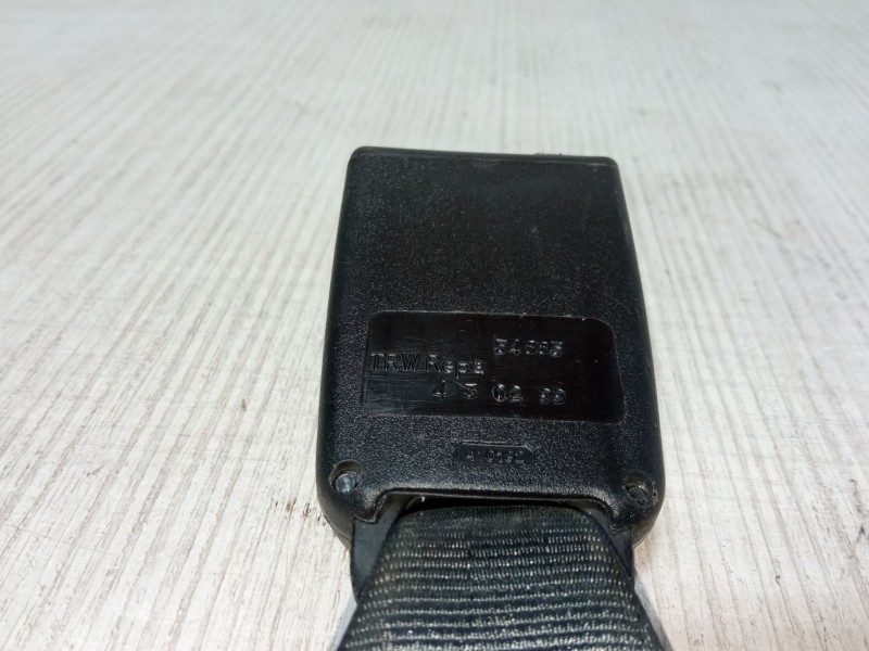 Recambio de anclaje cinturon trasero izquierdo para peugeot 306 hatchback (7a, 7c, n3, n5) 1.6 referencia OEM IAM   