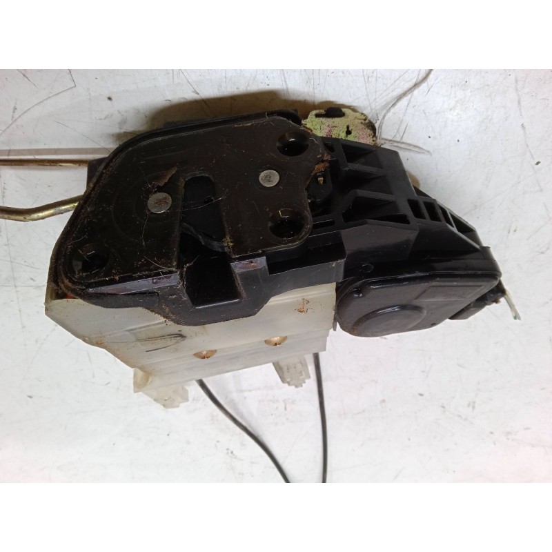 Recambio de cerradura puerta delantera derecha para hyundai tucson (jm) 2.0 crdi referencia OEM IAM   