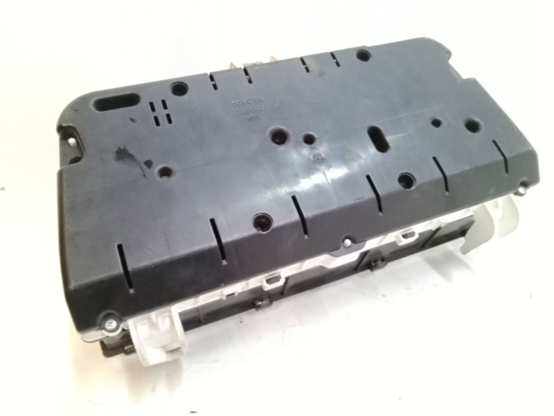 Recambio de cuadro instrumentos para toyota corolla verso (zer_, zze12_, r1_) 2.2 d-4d (aur10_) referencia OEM IAM   