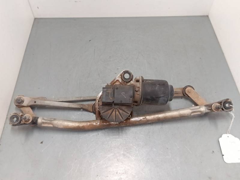 MOTOR LIMPIA DELANTERO 