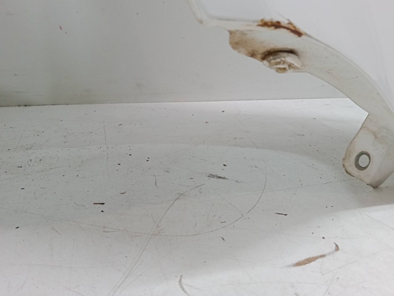 Recambio de aleta delantera derecha para chevrolet aveo / kalos hatchback (t200) 1.2 referencia OEM IAM   