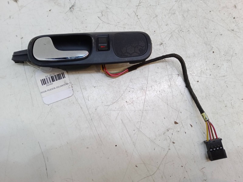 Recambio de maneta interior puerta delantera izquierda para audi a3 (8l1) 1.9 tdi referencia OEM IAM    Recambio de maneta interior puerta delantera izquierda para audi a3 (8l1) 1.9 tdi referencia OEM IAM