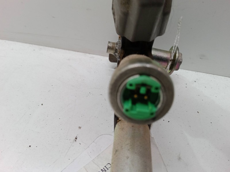 Recambio de anclaje cinturon delantero derecho para hyundai tucson (jm) 2.0 crdi referencia OEM IAM   