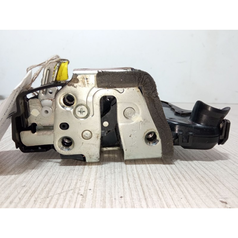 Recambio de cerradura puerta delantera izquierda para toyota corolla verso (zer_, zze12_, r1_) 1.8 (znr11_) referencia OEM IAM  