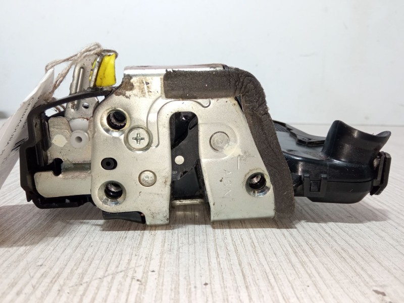 Recambio de cerradura puerta delantera izquierda para toyota corolla verso (zer_, zze12_, r1_) 1.8 (znr11_) referencia OEM IAM  