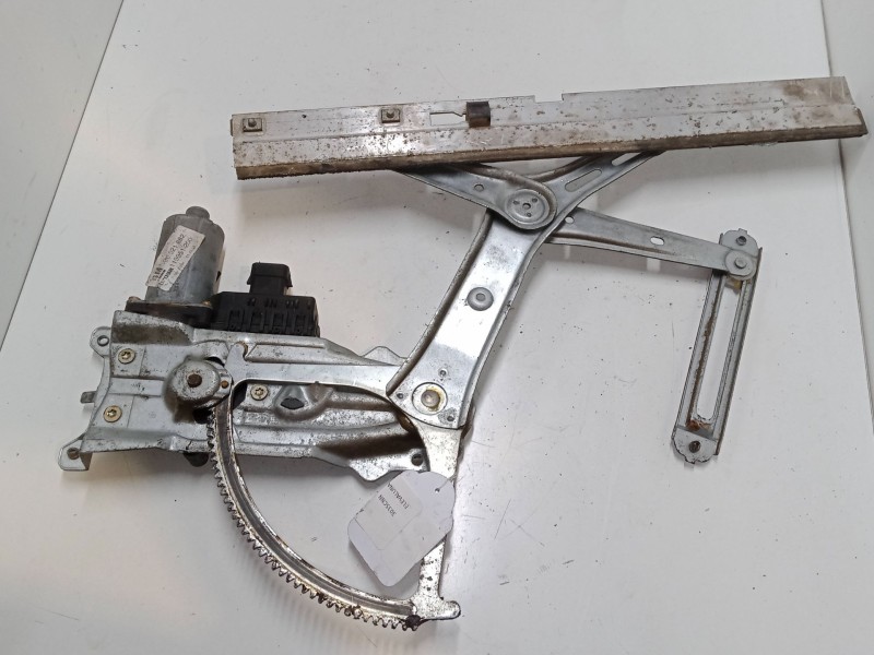 Recambio de elevalunas electrico delantero derecho para opel astra g hatchback (t98) 1.6 (f08, f48) referencia OEM IAM 90521882 