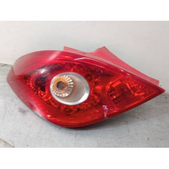 PILOTO TRASERO IZQUIERDO 13186350 