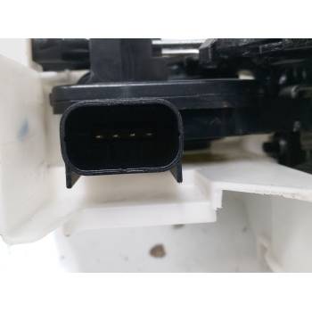 CERRADURA PUERTA TRASERA DERECHA 