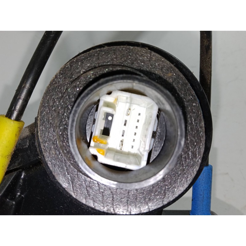 Recambio de cerradura puerta trasera izquierda para toyota corolla verso (zer_, zze12_, r1_) 1.8 (znr11_) referencia OEM IAM   