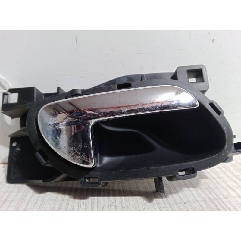 Recambio de maneta interior puerta trasera derecha para peugeot 407 (6d_) 2.0 hdi 135 (6drhrh, 6drhre, 6drhrg, 6drhrj) referenci