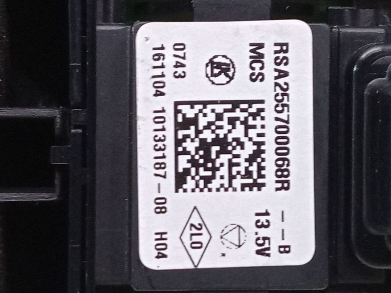 Recambio de mando elevalunas delantero izquierdo para renault clio iv (bh_) 1.5 dci 90 referencia OEM IAM   