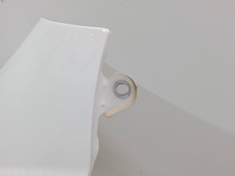 Recambio de aleta delantera izquierda para chevrolet aveo / kalos hatchback (t200) 1.2 referencia OEM IAM   