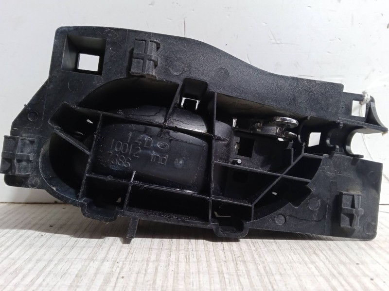 Recambio de maneta interior puerta trasera derecha para peugeot 407 (6d_) 2.0 hdi 135 (6drhrh, 6drhre, 6drhrg, 6drhrj) referenci