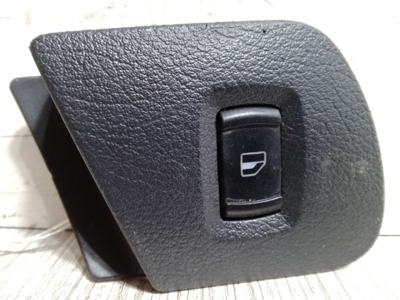 Recambio de mando elevalunas trasero derecho para skoda octavia i (1u2) 1.8 t referencia OEM IAM   