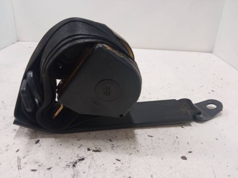 CINTURON SEGURIDAD DELANTERO DERECHO 