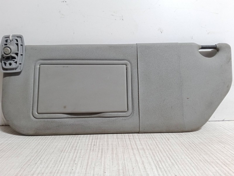 Recambio de parasol izquierdo para peugeot 106 ii (1a_, 1c_) 1.1 i referencia OEM IAM   