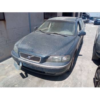 VOLVO V70 II (285)
